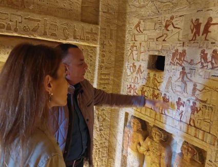 مدير المكتب الإقليمي لليونسكو يزور منطقة آثار سقارة