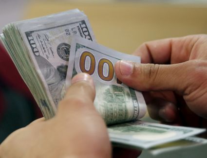 تعرف علي سعر الدولار مقابل الجنيه اليوم الخميس 