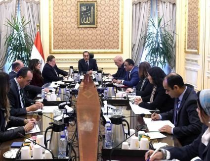 رئيس الوزراء يستعرض سبل النهوض بنشاط التمويل العقاري وتصدير العقار للخارج