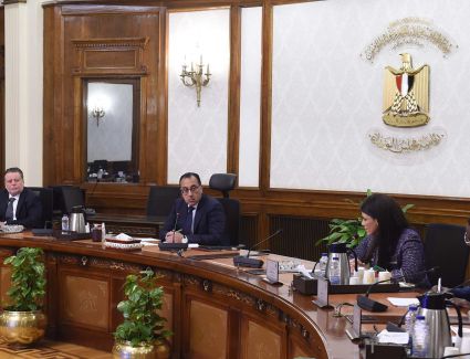 رئيس الوزراء يتابع ملفات التعاون مع مجموعة البنك الدولي 