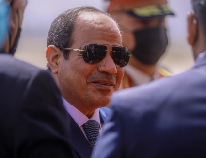 الرئيس السيسي يتوجه إلى العاصمة الهندية نيودلهي