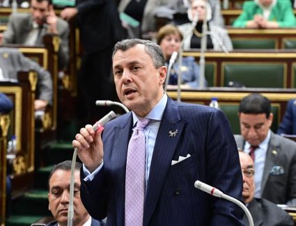 وزير السياحة والآثار يشارك في الجلسة العامة لمجلس النواب