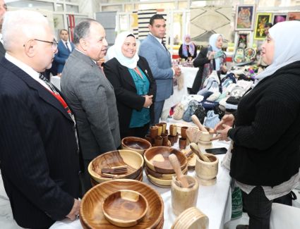 معرض «الحرف والصناعات اليدوية» بوزارة المالية يختتم أعماله