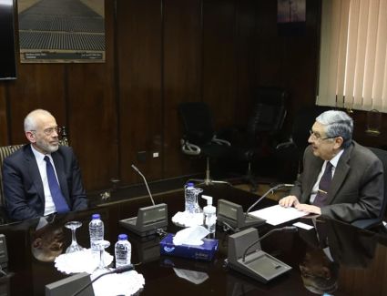 وزير الكهرباء يستقبل سفير اليونان بالقاهرة  لبحث التعاون ومستجدات مشروع الربط الكهربائي بين البلدين