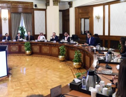 رئيس الوزراء يستعرض فرص زيادة الاستثمار لشركة "المراعي" السعودية في مصر خلال المرحلة المقبلة