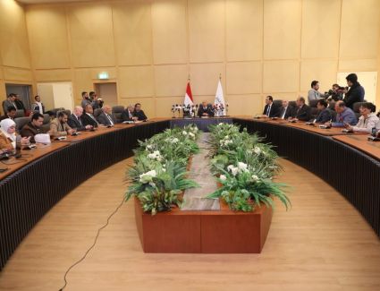 وزير النقل يعقد مؤتمرًا صحفيًا بمقر الوزارة بالعاصمة الإدارية