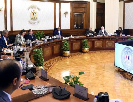 تنفيذاً لتوجيهات الرئيس.. الحكومة تُعد استراتيجية وطنية متكاملة لمكافحة البطالة