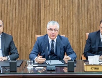 رئيس اقتصادية قناة السويس يلتقي رئيس تيدا - مصر لتعزيز التعاون بين الجانبين