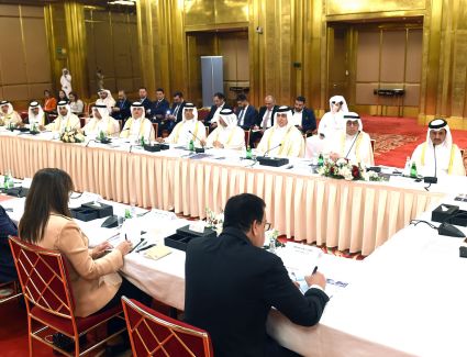 رئيس الوزراء يستمع إلى مداخلات رجال الأعمال والمستثمرين القطريين