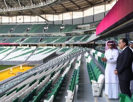 رئيس الوزراء يزور مؤسسة قطر لإطلاق القدرات البشرية واستاد المدينة التعليمية 