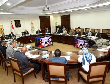 الجزار والسعيد يناقشان مقترح الخطة الاستثمارية للوزارة الاسكان للعام المالى 2024/2023