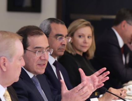 وزير البترول يلتقي عدداً من كبار المسئولين الأمريكيين على هامش مشاركته في مؤتمر سيراويك الدولى للطاقة