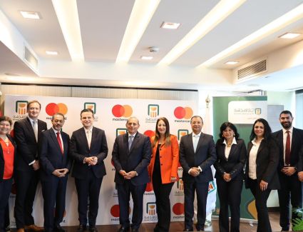 البنك الأهلي المصري يجدد التعاون مع شركة ماستر كارد