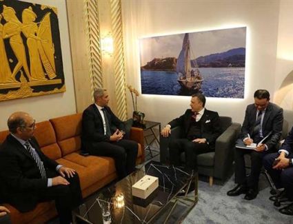 وزير السياحة والآثار يستكمل سلسلة اللقاءات المهنية التي يعقدها خلال زيارته للعاصمة الألمانية برلين