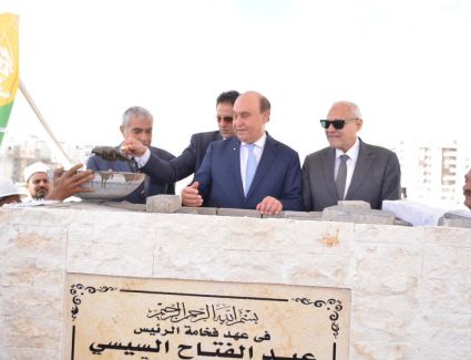 وضع حجر أساس مشروع "قبس من نور" بالعاصمة الادارية بحضور مستشار الرئيس وشخصيات عامة