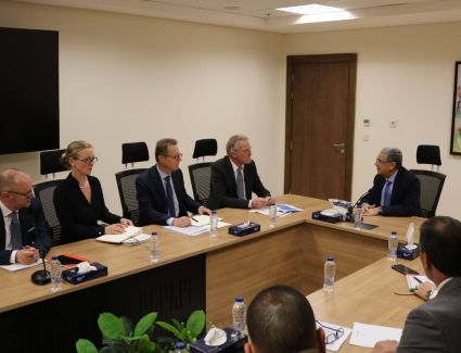 وزير الكهرباء يستقبل وفد المانى لبحث التعاون والاستثمار فى مجال الطاقة المتجددة والهيدروجين الأخضر
