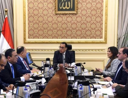 رئيس الوزراء يستعرض الملامح الرئيسية لمشروع الموازنة العامة للدولة للعام المالي 2023-2024