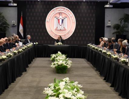 رئيس الوزراء يلتقى نائب رئيس الوزراء الإيطالي وممثلي 30 شركة إيطالية 