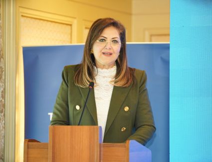 وزيرة التخطيط تشارك بحفل البنك التجاري الدولي وGLAM لتوزيع جائزة الاستدامة 