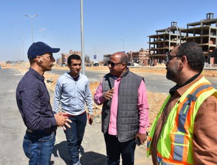 رئيـس جهاز  " القاهرة الجديدة " يواصل جولاته التفقدية لمتابعة المشروعات الجارية بالمدينة 