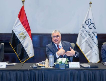 المنطقة الاقتصادية لقناة السويس تعتمد مشروعات جديدة بالموانئ التابعة والمناطق الصناعية